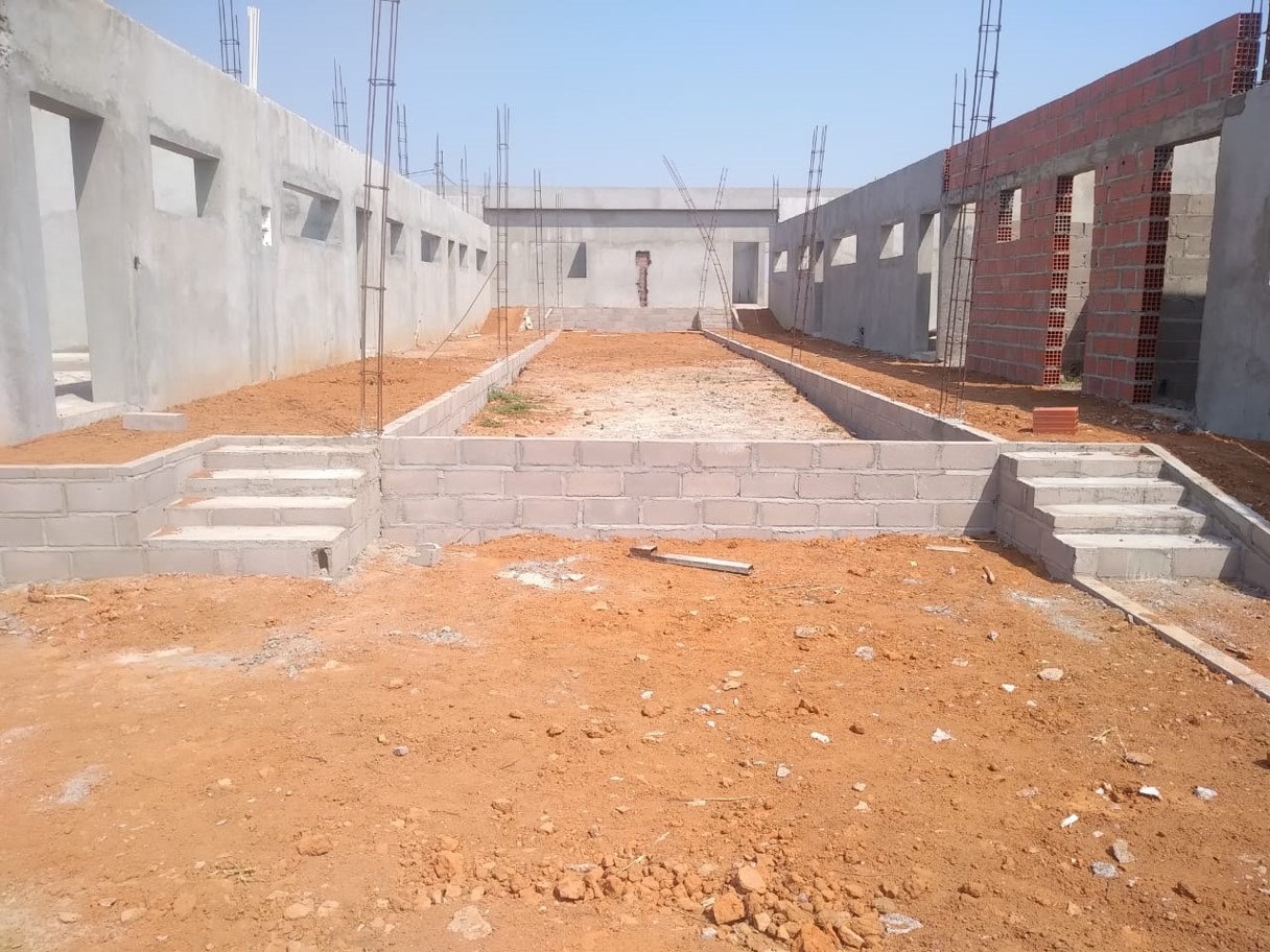 CONSTRUÇÃO DE UMA ESCOLA DE 22 SALAS NO SAMBA CAJU